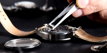 changing watch battery